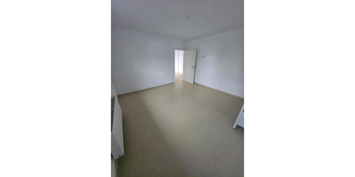 Erdgeschoßwohnung Freudenberg - 3 Zimmer, 93 m&sup2;, 249.000&euro; | Angebot:26130280