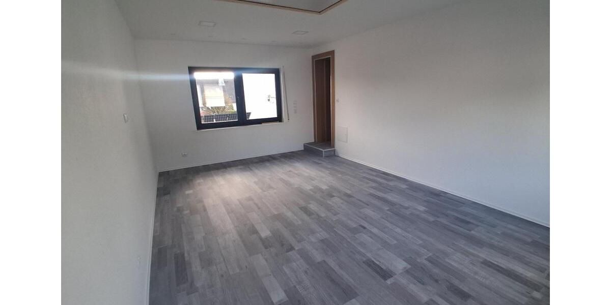 Etagenwohnung Wiehl - 4 Zimmer, 101 m&sup2;, 960&euro; | Angebot:25920076