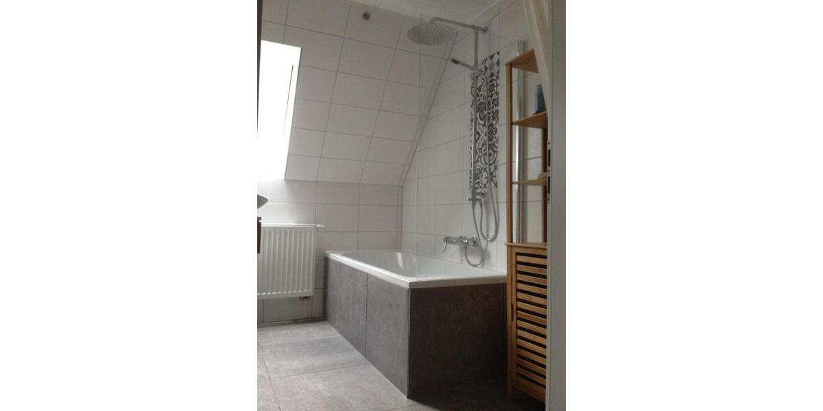 Dachgeschoßwohnung Gummersbach Berstig Süd - 3 Zimmer, 90 m&sup2;, 680&euro; | Angebot:26650118