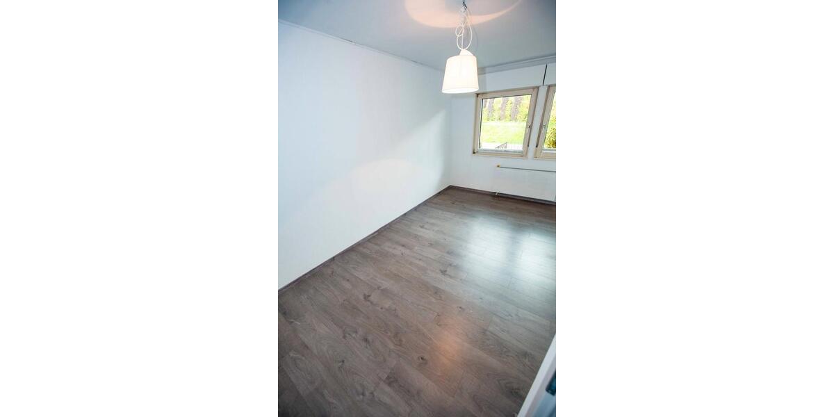 Bungalow Overath - 4 Zimmer, 113 m&sup2;, 390.000&euro; | Angebot:27196122