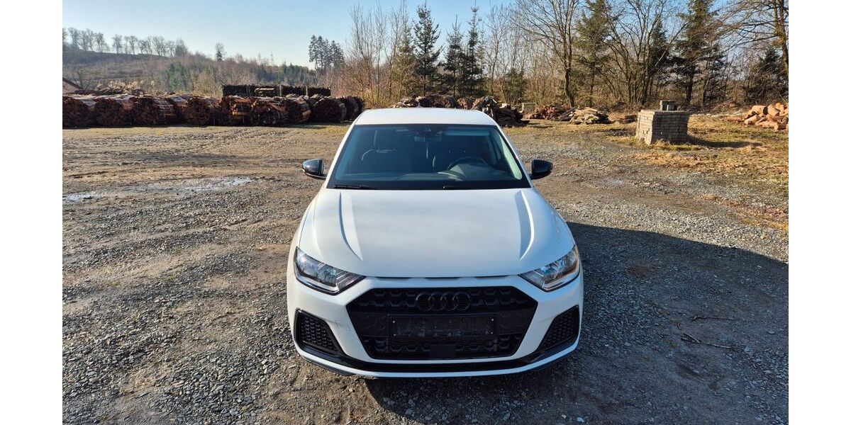 Audi A1 25.000 km 19.600 &euro; Gummersbach 51643