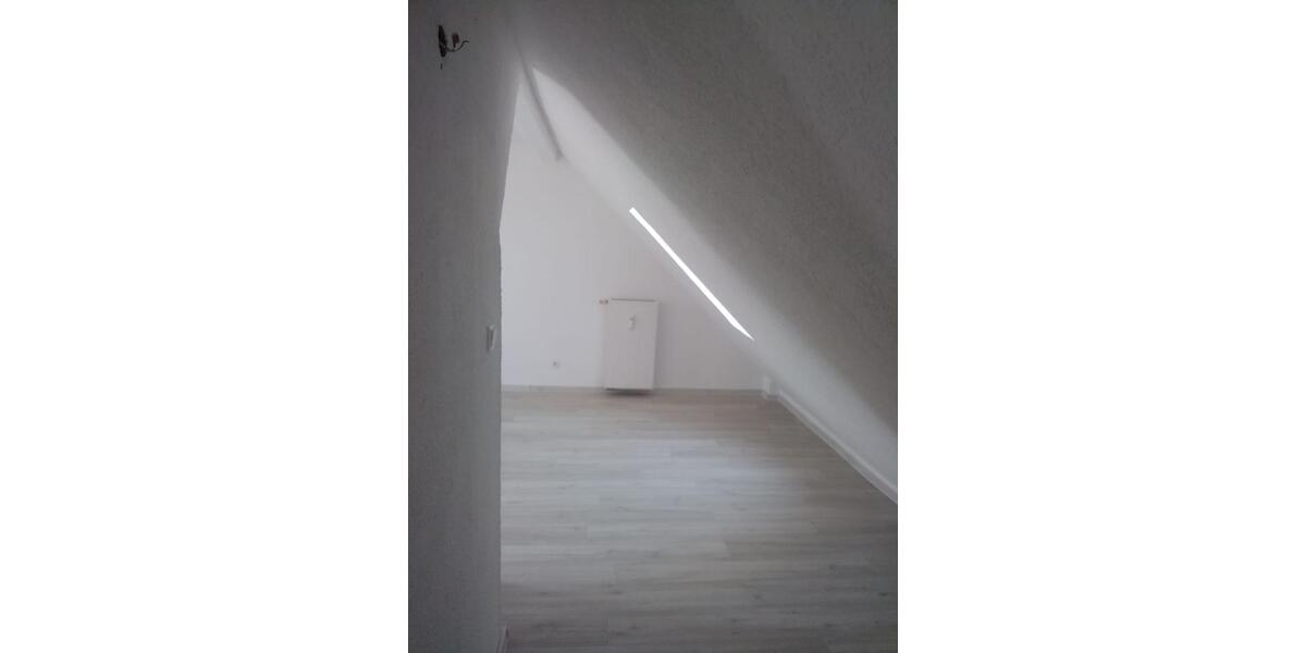 Dachgeschoßwohnung Lüdenscheid - 2 Zimmer, 46 m&sup2;, 270&euro; | Angebot:26548234