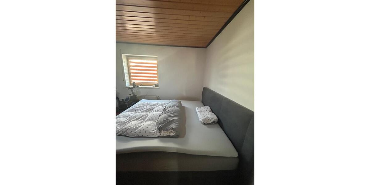 Etagenwohnung Attendorn - 3 Zimmer, 90 m&sup2;, 800&euro; | Angebot:25840810