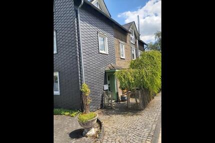 Haus Freudenberg - 9 Zimmer, 199 m&sup2;, 198.000&euro; | Angebot:27094945