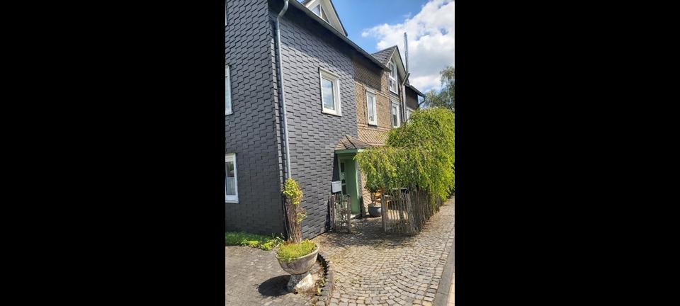 Mehrfamilienhaus, Wohnhaus Freudenberg - 9 Zimmer, 199 m&sup2;, 198.000&euro; | Angebot:27094945