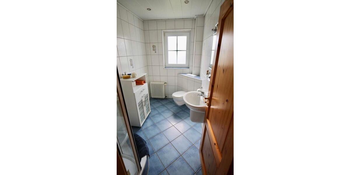 Mehrfamilienhaus, Wohnhaus Kürten - 9 Zimmer, 246 m&sup2;, 550.000&euro; | Angebot:25477902