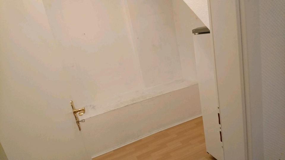 Dachgeschoßwohnung Olpe - 4 Zimmer, 128 m&sup2;, 790&euro; | Angebot:27566977
