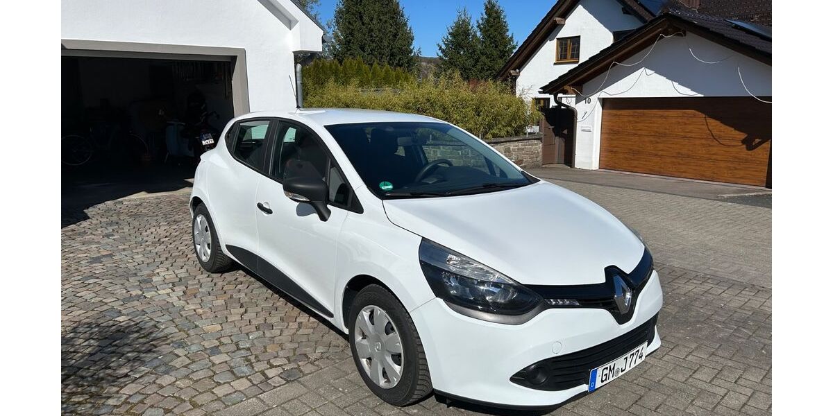 Renault Clio 123.000 km 6.000 &euro; Lindlar 51789