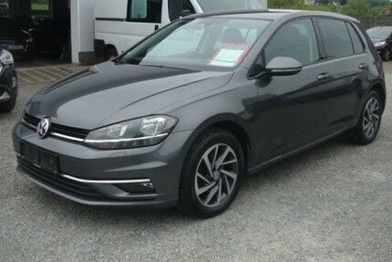 VW Golf 153.000 km 7.750 &euro; Engelskirchen-Loope 51766