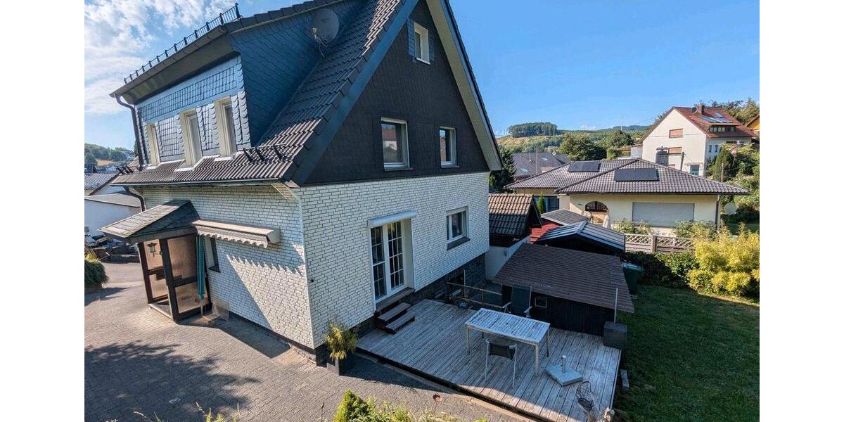 Einfamilienhaus Bergneustadt - 5 Zimmer, 135 m&sup2;, 298.000&euro; | Angebot:27094952