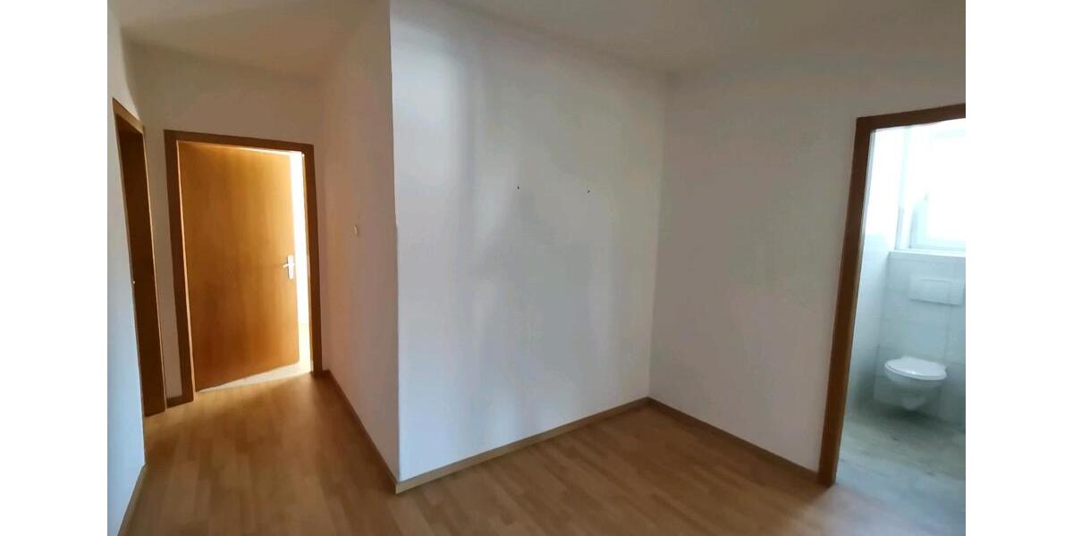 Etagenwohnung Wermelskirchen - 3 Zimmer, 80 m&sup2;, 1.020&euro; | Angebot:27551964