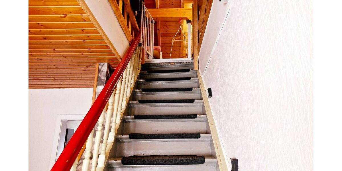 Mehrfamilienhaus, Wohnhaus Wiehl / Bielstein Bielstein - 9 Zimmer, 231 m&sup2;, 383.000&euro; | Angebot:25742525