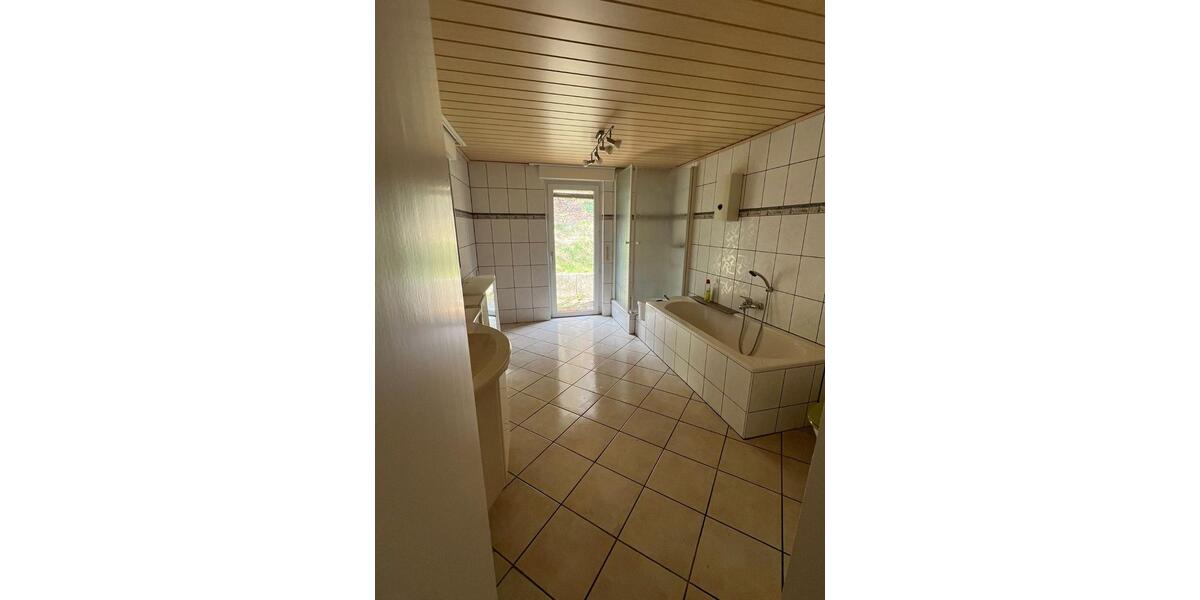Mehrfamilienhaus, Wohnhaus Schalksmühle - 7 Zimmer, 165 m&sup2;, 340.000&euro; | Angebot:25756056