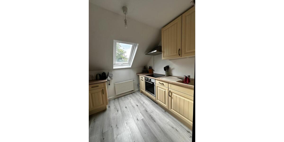 Dachgeschoßwohnung Windeck - 3 Zimmer, 60 m&sup2;, 550&euro; | Angebot:25741401