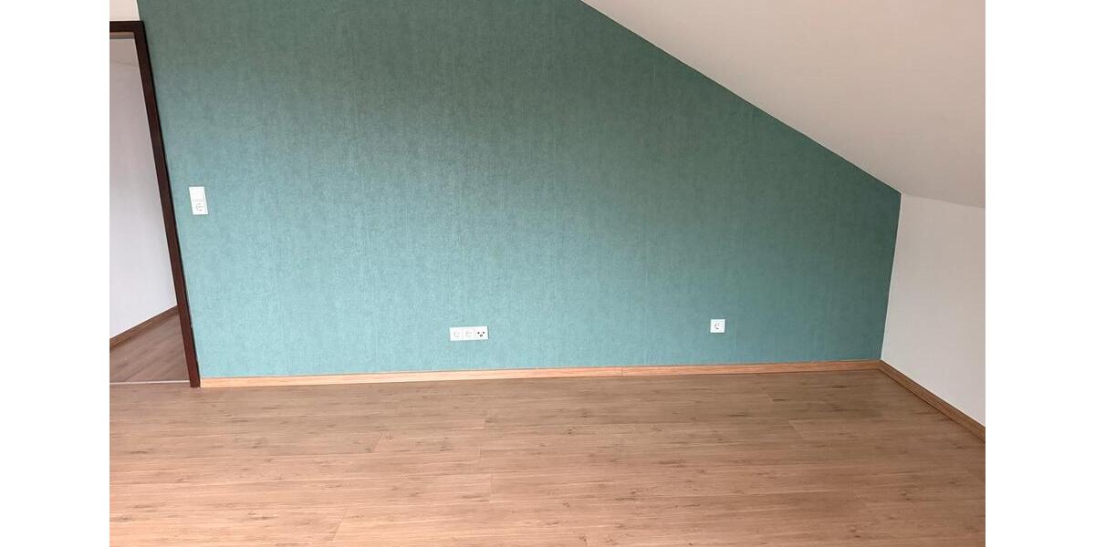Dachgeschoßwohnung Plettenberg - 2 Zimmer, 60 m&sup2;, 550&euro; | Angebot:25366822