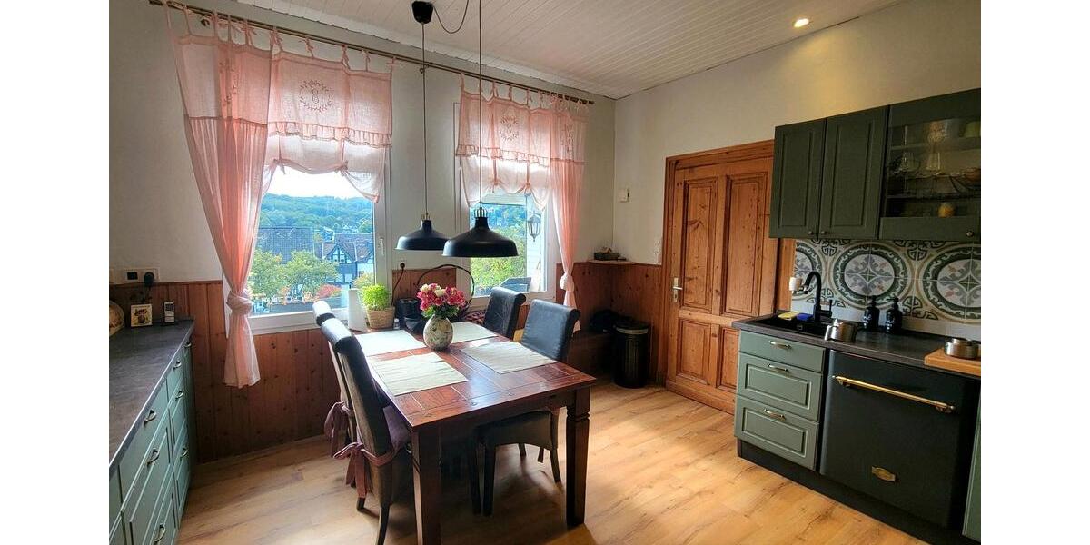 Einfamilienhaus Wiehl - 6 Zimmer, 140 m&sup2;, 359.000&euro; | Angebot:25873079