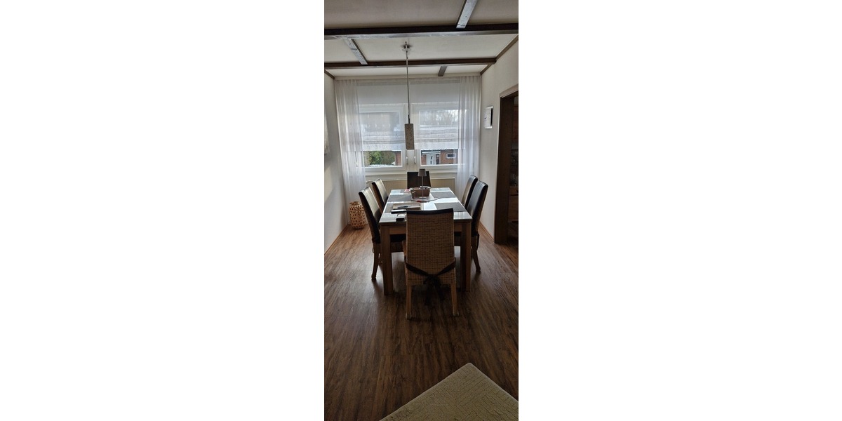 Charmantes Einfamilienhaus mit Garage & Ausbaupotenzial in ruhiger Wohnlage von Reichshof-Berghausen - Einfamilienhaus Reichshof--Berghausen Berghausen | Angebot:24524118