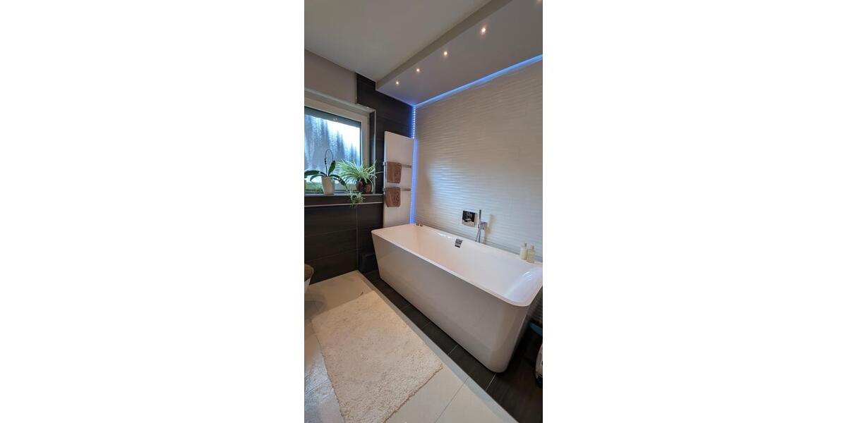 Einfamilienhaus Reichshof - 10 Zimmer, 171 m&sup2;, 579.000&euro; | Angebot:26059938