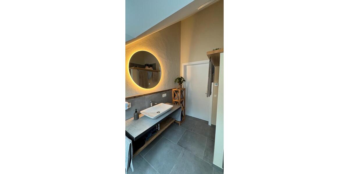 Dachgeschoßwohnung Gummersbach Berstig Süd - 3 Zimmer, 80 m&sup2;, 1.385&euro; | Angebot:27542049