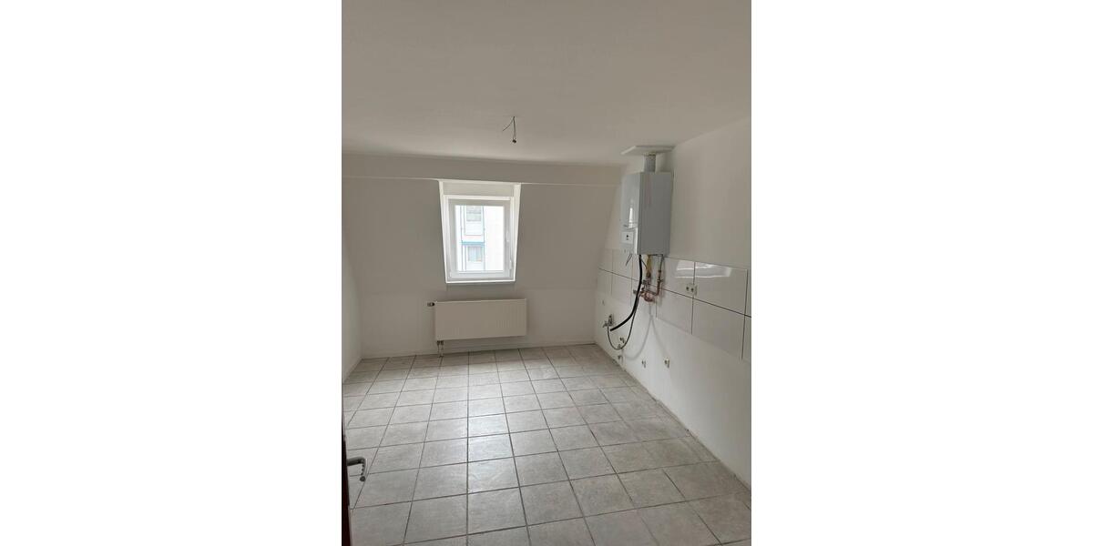 Etagenwohnung Waldbröl - 3 Zimmer, 82 m&sup2;, 700&euro; | Angebot:25764263