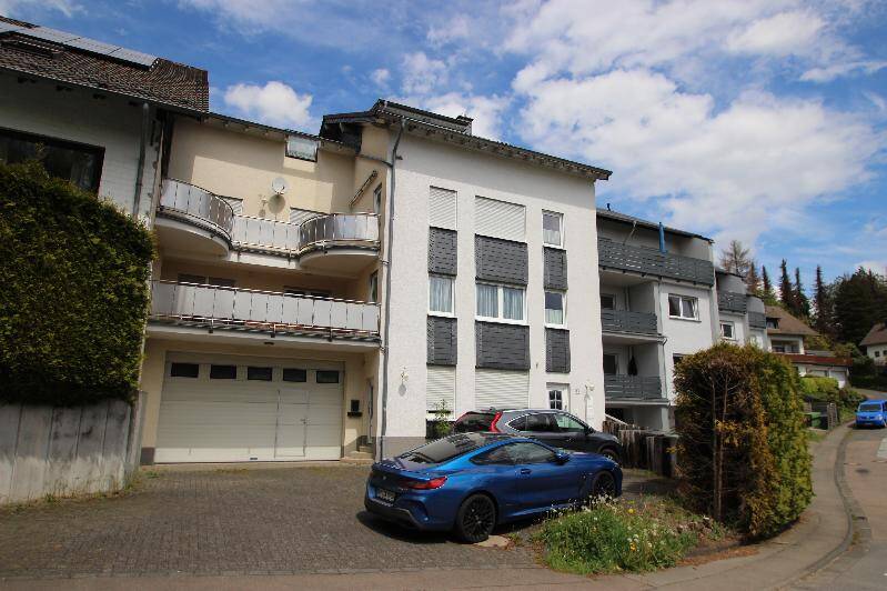 Etagenwohnung Gummersbach Berghausen - 6 Zimmer, 130 m&sup2;, 269.000&euro; | Angebot:25690106