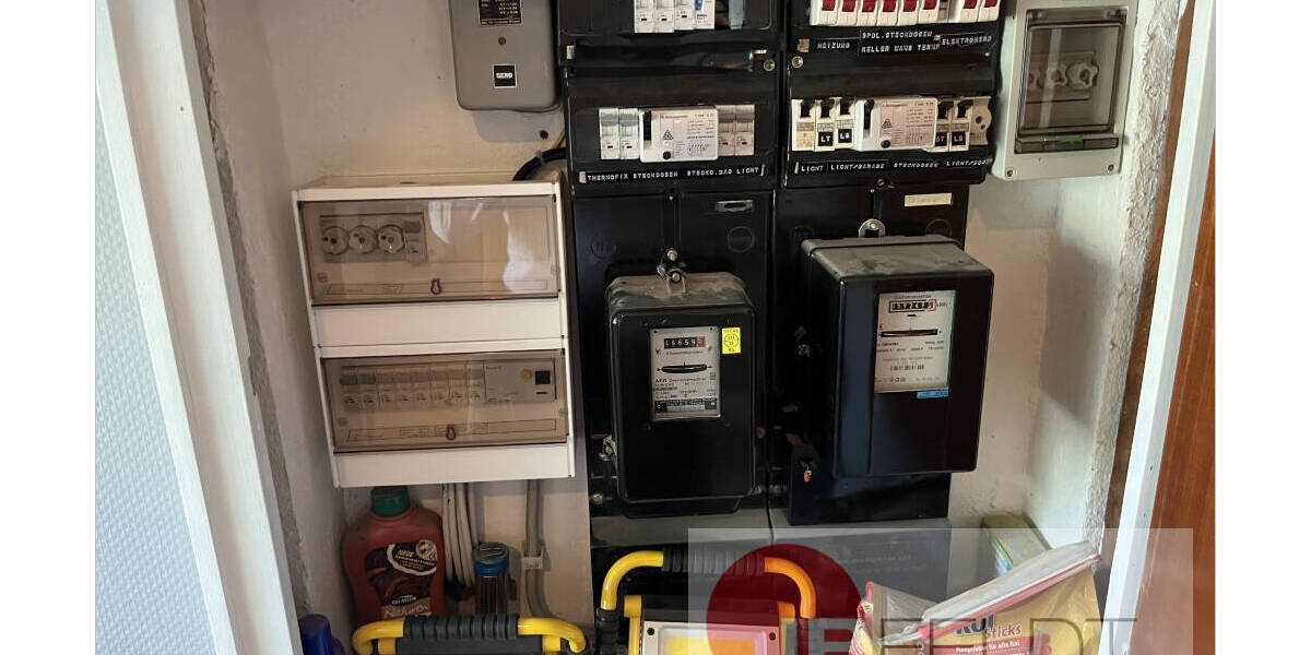 Einfamilienhaus Plettenberg Holthausen - 1 Zimmer, 266 m&sup2;, 345.000&euro; | Angebot:25696077