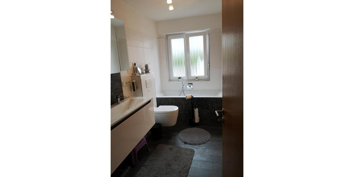 Einfamilienhaus Bergneustadt - 7 Zimmer, 220 m&sup2;, 609.000&euro; | Angebot:27197820