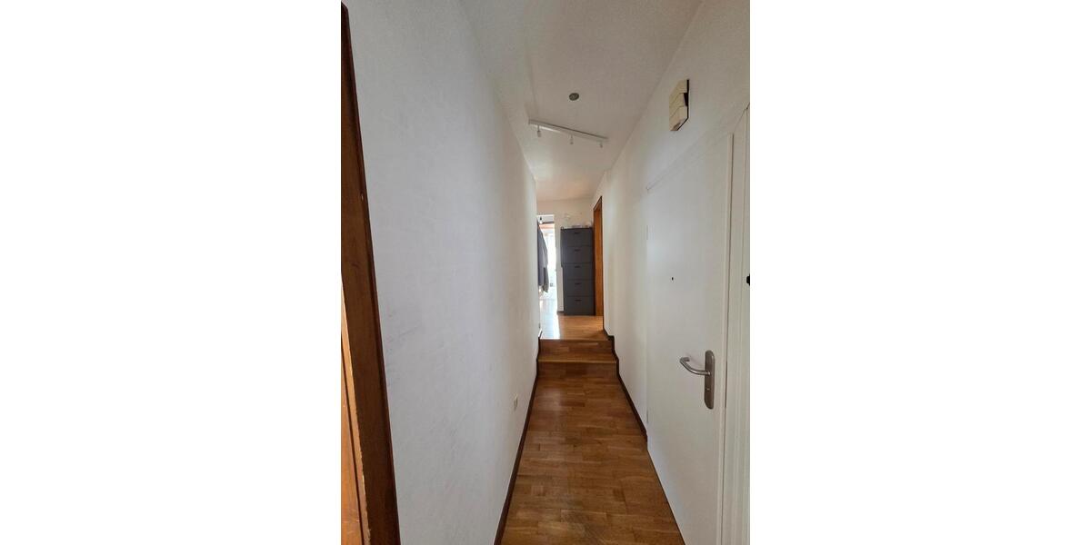 Etagenwohnung Engelskirchen - 4 Zimmer, 100 m&sup2;, 750&euro; | Angebot:25539399