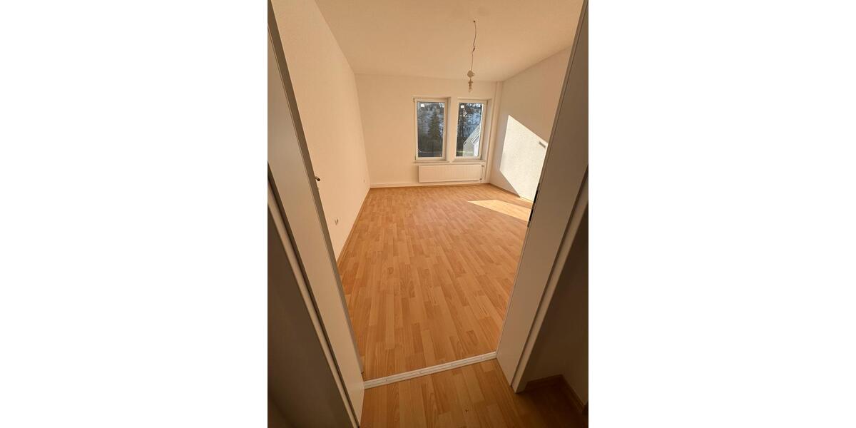 Etagenwohnung Lüdenscheid Staberg - 3 Zimmer, 64 m&sup2;, 700&euro; | Angebot:26479528