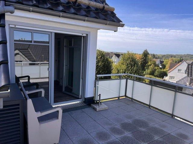 Dachgeschoßwohnung Nümbrecht - 3 Zimmer, 99 m&sup2;, 499.000&euro; | Angebot:27290666