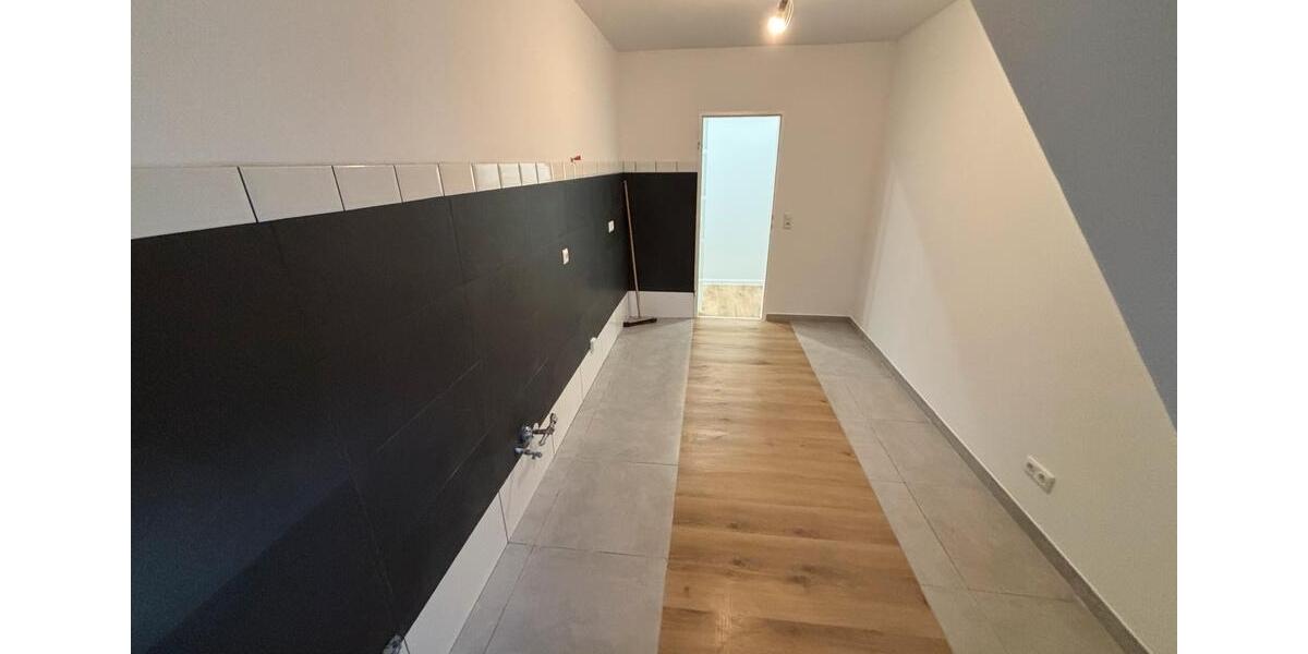 Dachgeschoßwohnung Plettenberg - 2 Zimmer, 67 m&sup2;, 650&euro; | Angebot:25895253