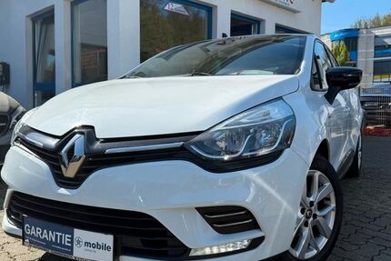 Renault Clio 84.000 km 8.749 &euro; Gummersbach (Zwischen Toom Markt und ATU) 51645