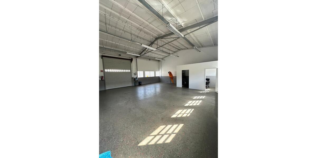 Gewerbeobjekt Gummersbach Berstig Süd - 1.000&euro; | Angebot:25956896