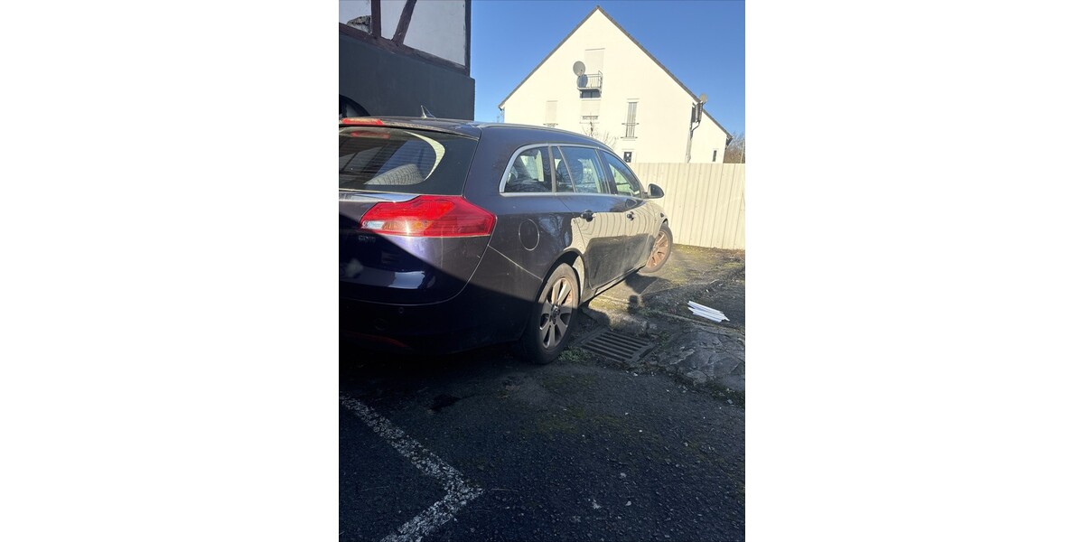 Opel Insignia 200.017 km 3.750 &euro; Wiehl 51674