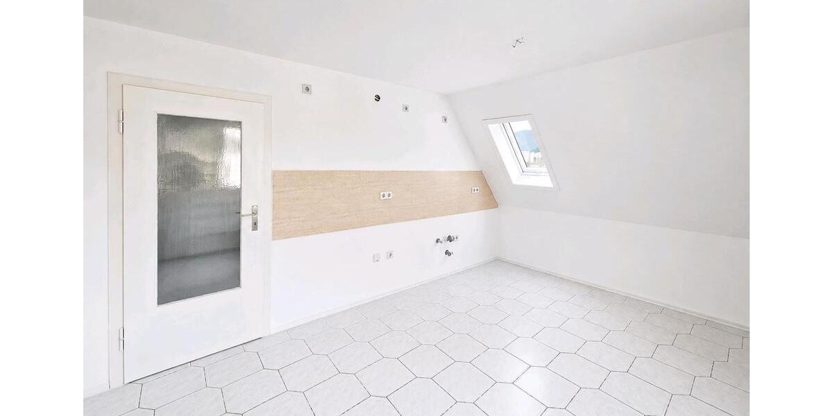 Dachgeschoßwohnung Plettenberg - 2 Zimmer, 51 m&sup2;, 310&euro; | Angebot:27564419