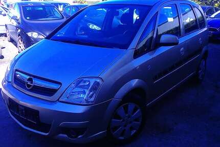 Opel Meriva 157.400 km 2.100 &euro; Ruppichteroth 53809