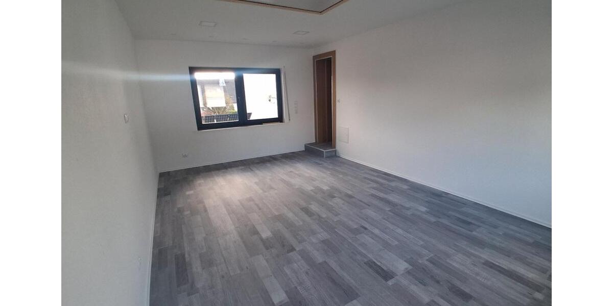 Etagenwohnung Wiehl - 4 Zimmer, 101 m&sup2;, 960&euro; | Angebot:26019155