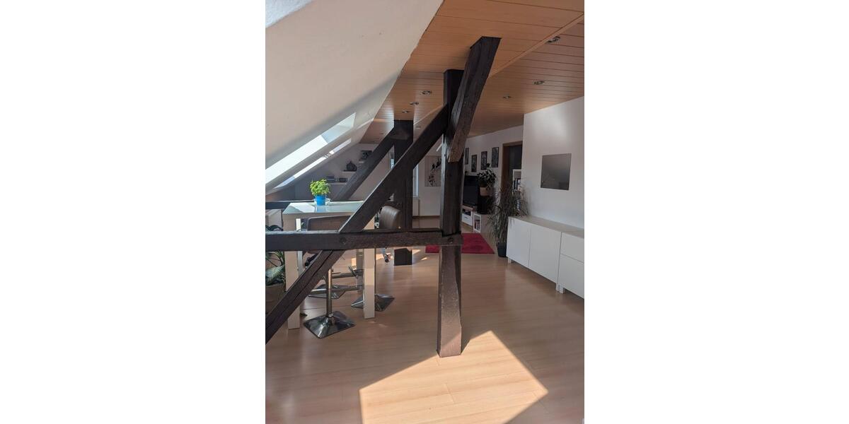 Dachgeschoßwohnung Windeck - 2 Zimmer, 72 m&sup2;, 480&euro; | Angebot:25988624