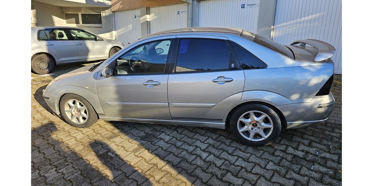 Ford Focus 206.000 km 3.500 &euro; Lüdenscheid 58507