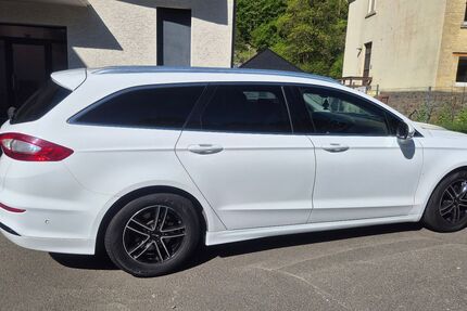 Ford Mondeo 150.000 km 11.600 &euro; Gummersbach 51645
