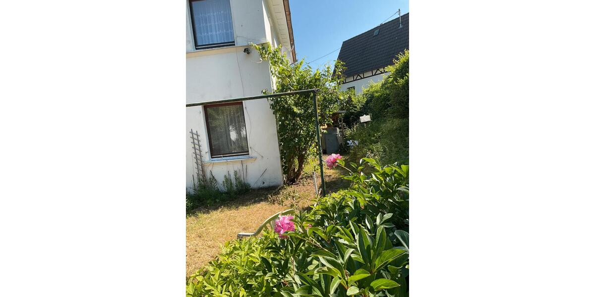 Einfamilienhaus Waldbröl - 8 Zimmer, 150 m&sup2;, 220.000&euro; | Angebot:26061112