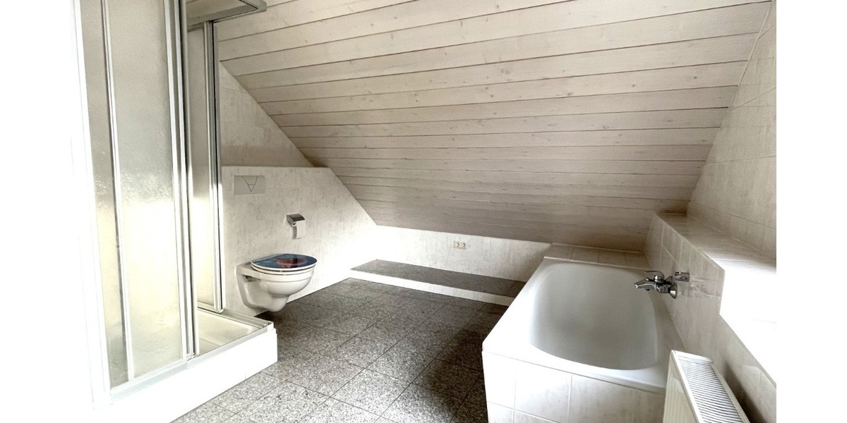 Zentral, ruhig ,individuell: Gestalten Sie Ihr Familienglück nach eigenen Wünschen - Einfamilienhaus Windeck Schladern | Angebot:26030671