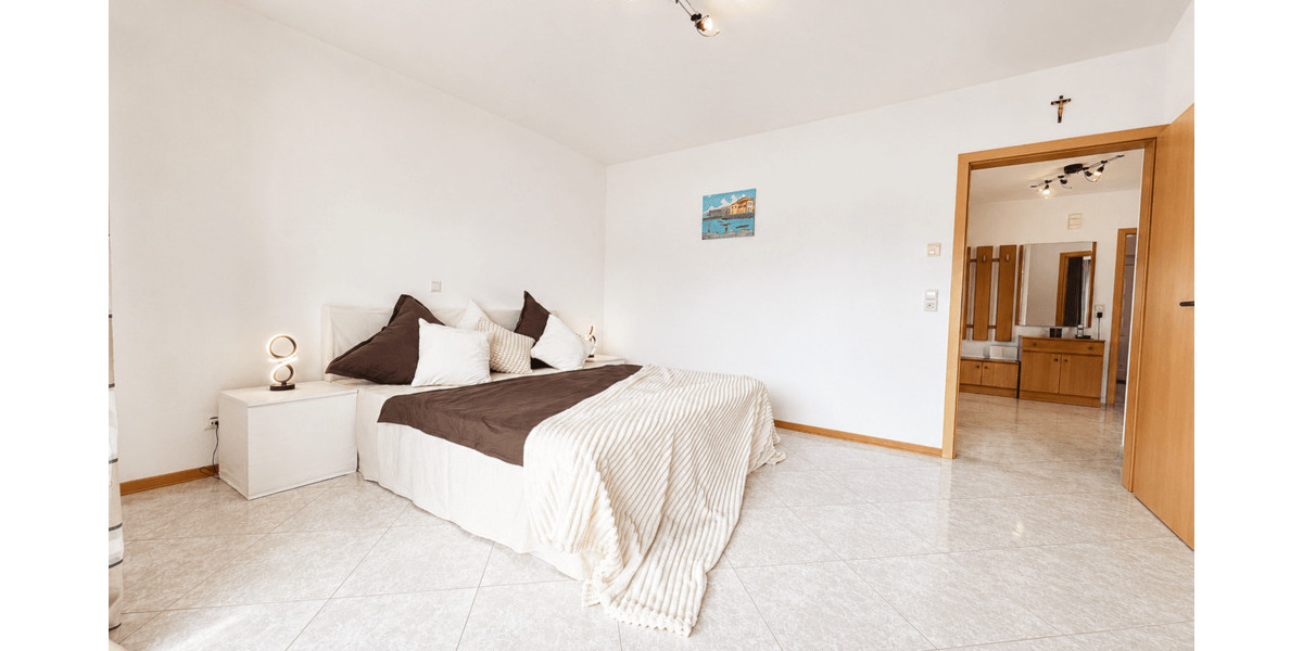 Mehrfamilienhaus, Wohnhaus Eitorf - 7 Zimmer, 270 m&sup2;, 549.000&euro; | Angebot:26874960