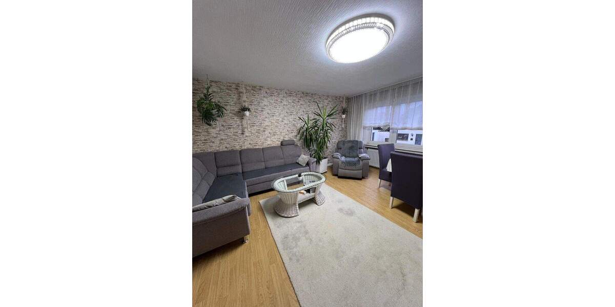 Etagenwohnung Gummersbach / Strombach Strombach - 3 Zimmer, 71 m&sup2;, 129.000&euro; | Angebot:25896357