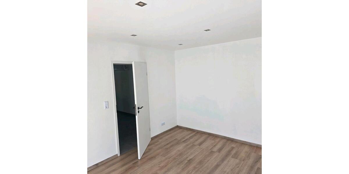 Erdgeschoßwohnung Niederfischbach - 3 Zimmer, 90 m&sup2;, 900&euro; | Angebot:26621572