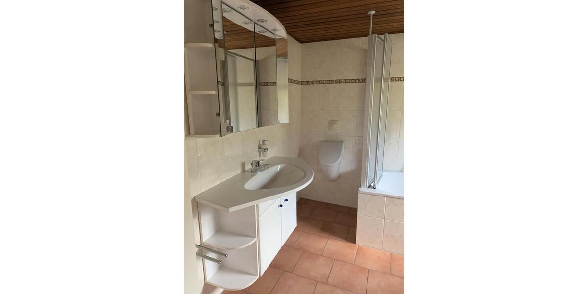 Etagenwohnung Eitorf - 2 Zimmer, 50 m&sup2;, 550&euro; | Angebot:26045513