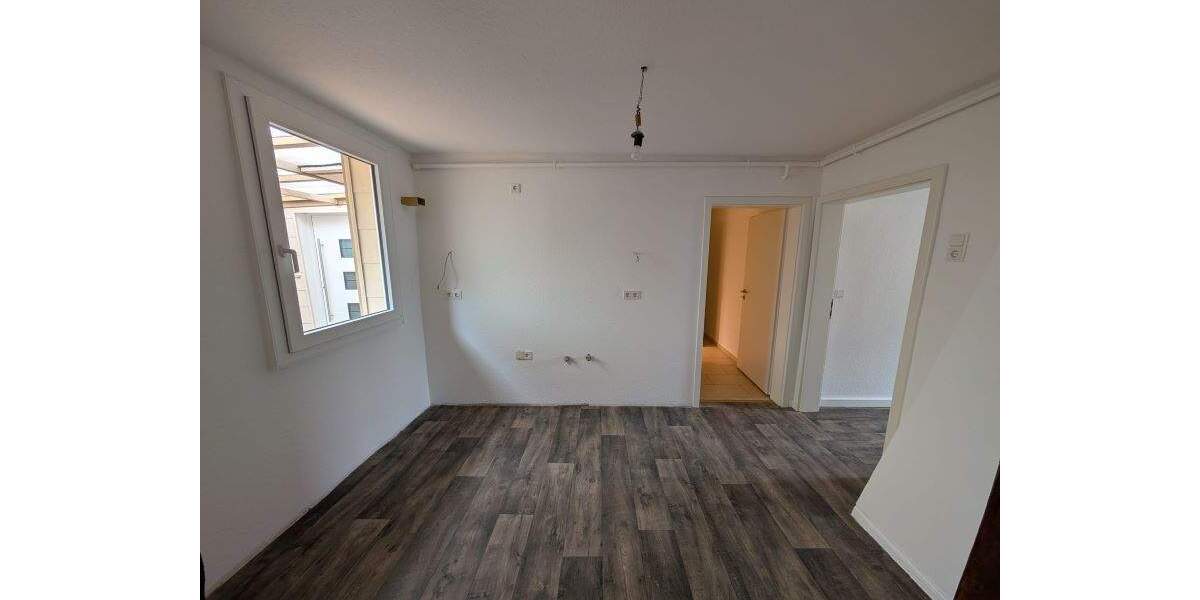 Etagenwohnung Wiehl Bielstein - 2 Zimmer, 85 m&sup2;, 690&euro; | Angebot:25747790