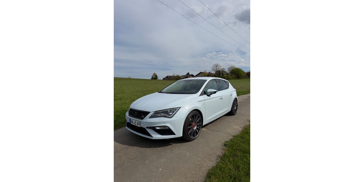 Seat Leon 76.500 km 12.400 &euro; Etzbach 57539