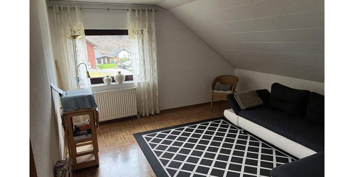 Einfamilienhaus Etzbach - 4 Zimmer, 140 m&sup2;, 420.000&euro; | Angebot:25797713