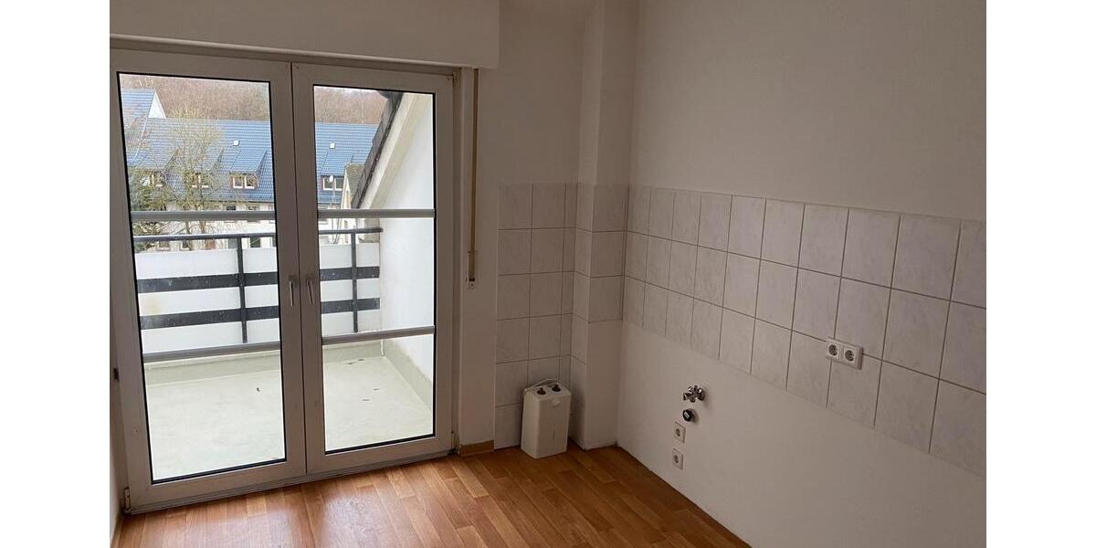 Dachgeschoßwohnung Plettenberg - 3 Zimmer, 75 m&sup2;, 425&euro; | Angebot:26367430